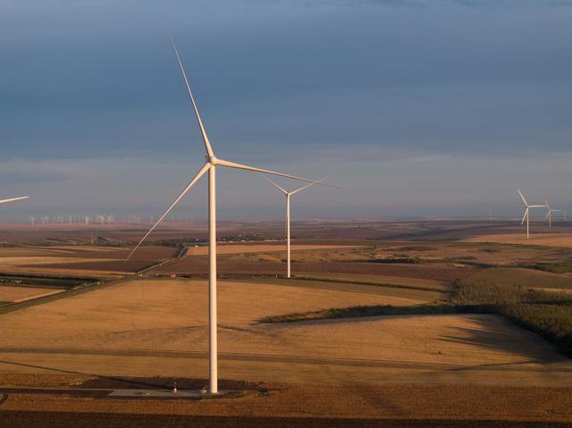 HelleniQ Energy extinde investițiile în stocarea energiei în România, vizând 500 MW până în 2029