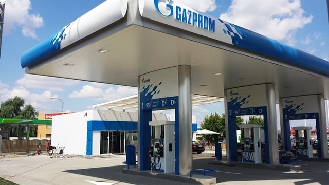 Preluarea NIS Petrol de către doi antreprenori români: detalii despre tranzacția de achiziție