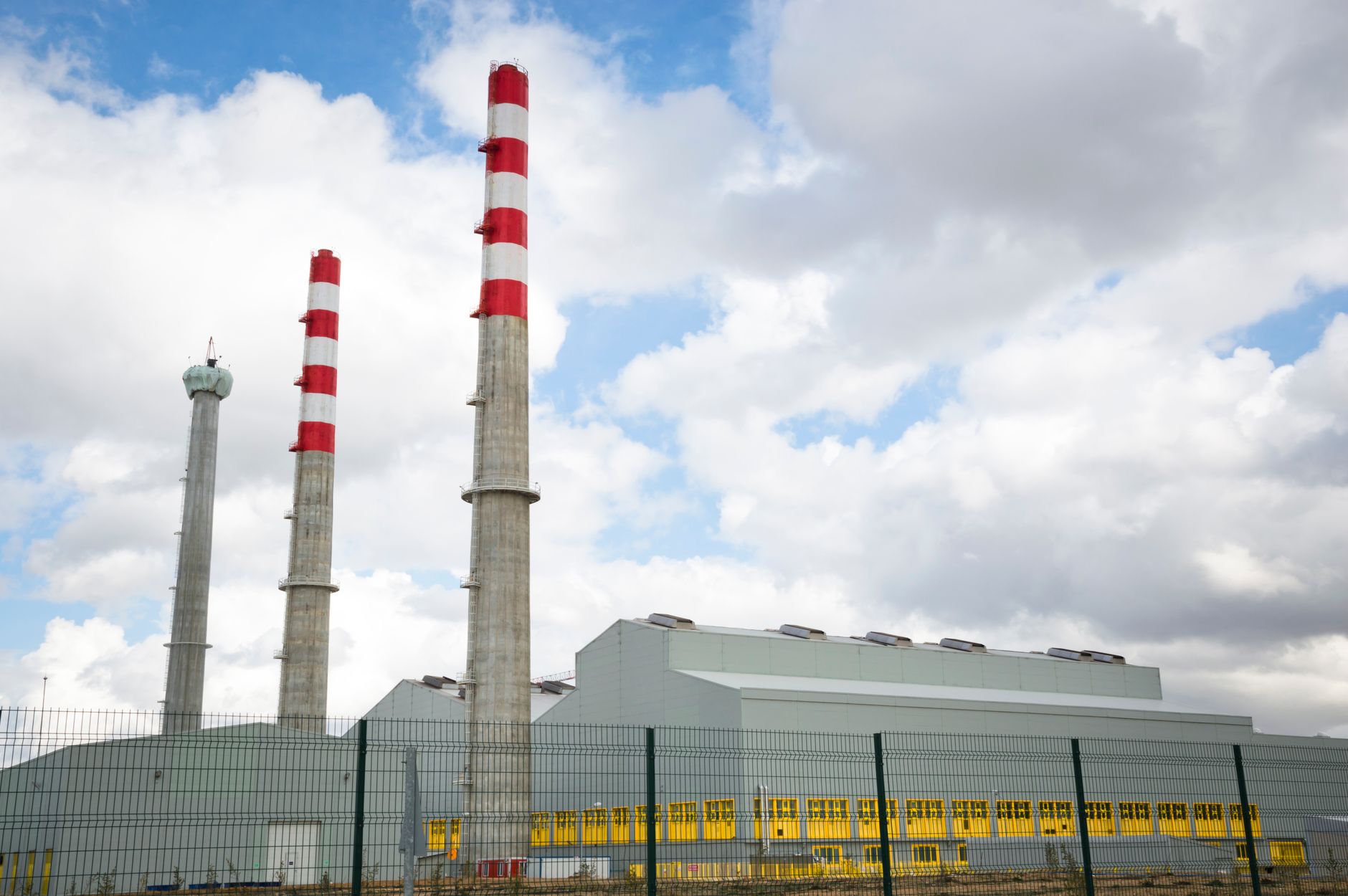 Noua centrală de la Mintia a livrat primul megawatt-oră în rețeaua națională după cinci ani de la închiderea fostei unități