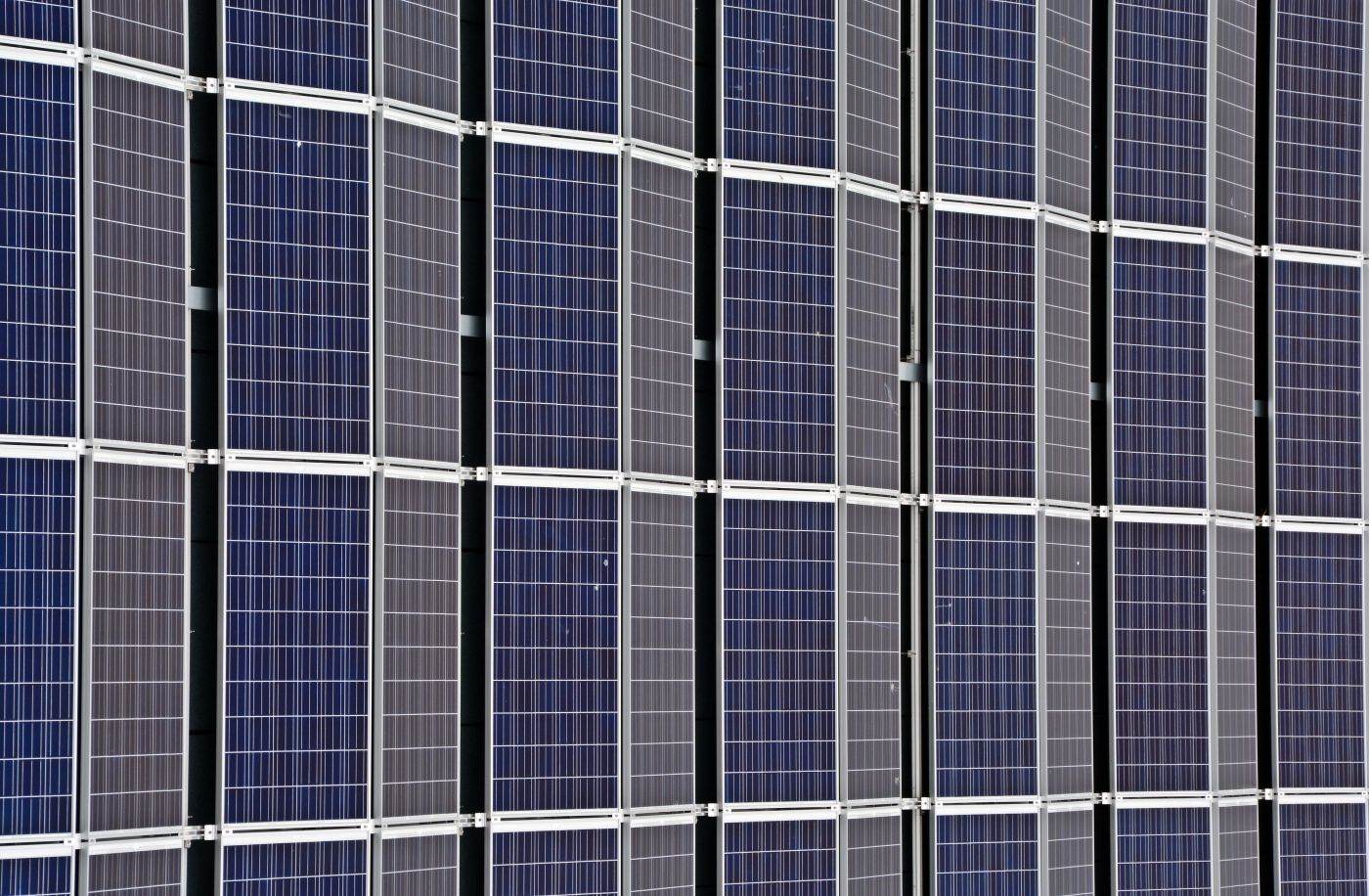 Investițiile companiilor turcești în energia solară și stocarea în baterii din România sunt în creștere