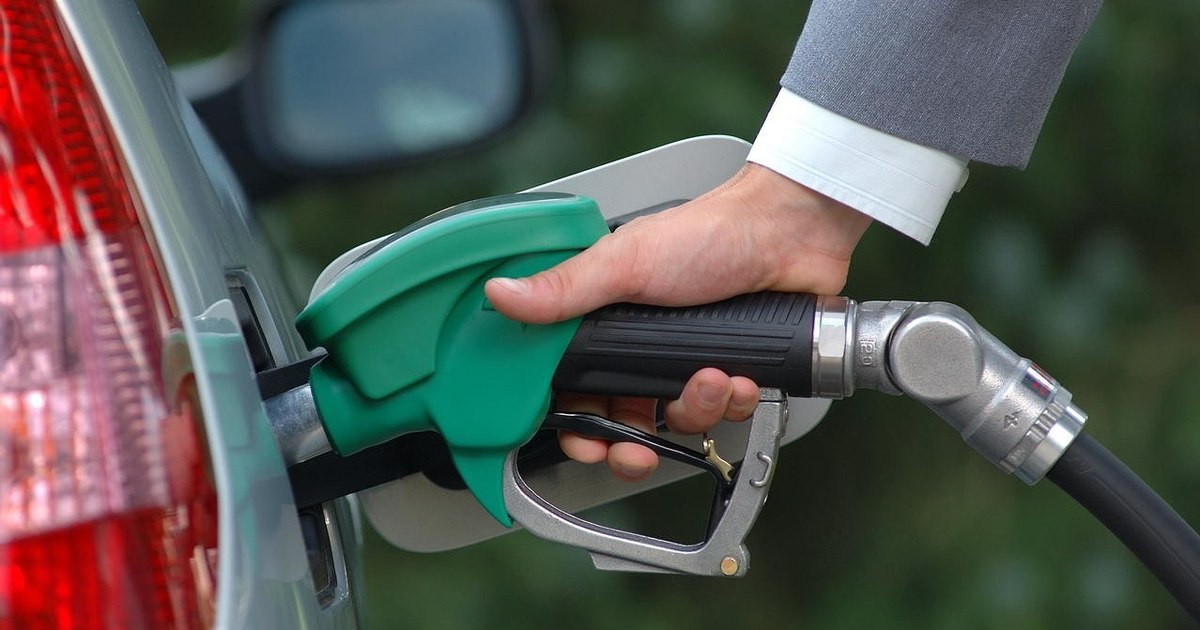 Prețurile carburanților au atins niveluri record în România: motorina a depășit 11 lei pe litru