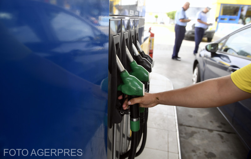 Prețurile carburanților în România: benzina depășește pragul de 10 lei, motorina se apropie de 11 lei