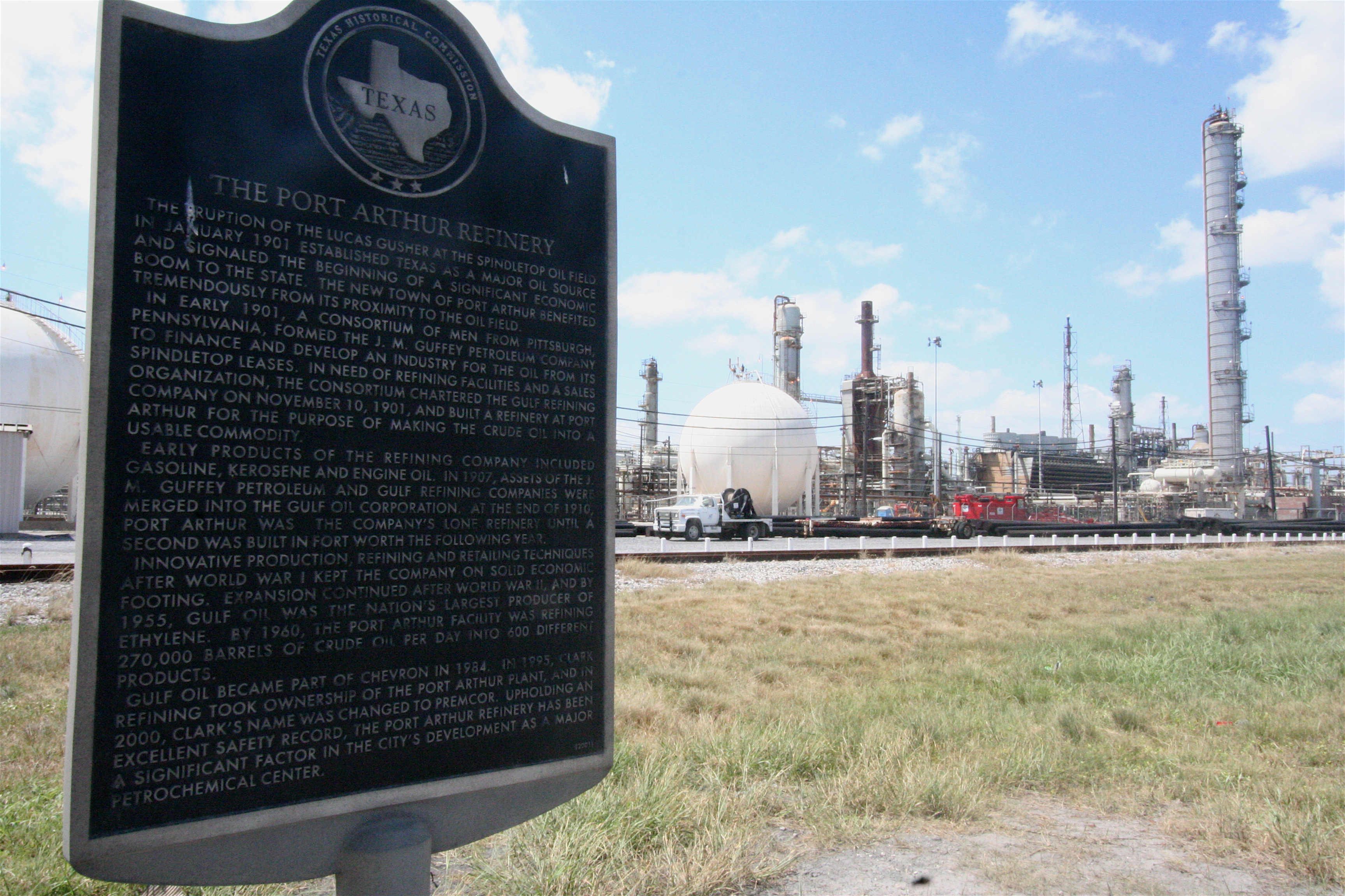 Prețurile petrolului au scăzut după reluarea exporturilor din Orientul Mijlociu și intervenția G7