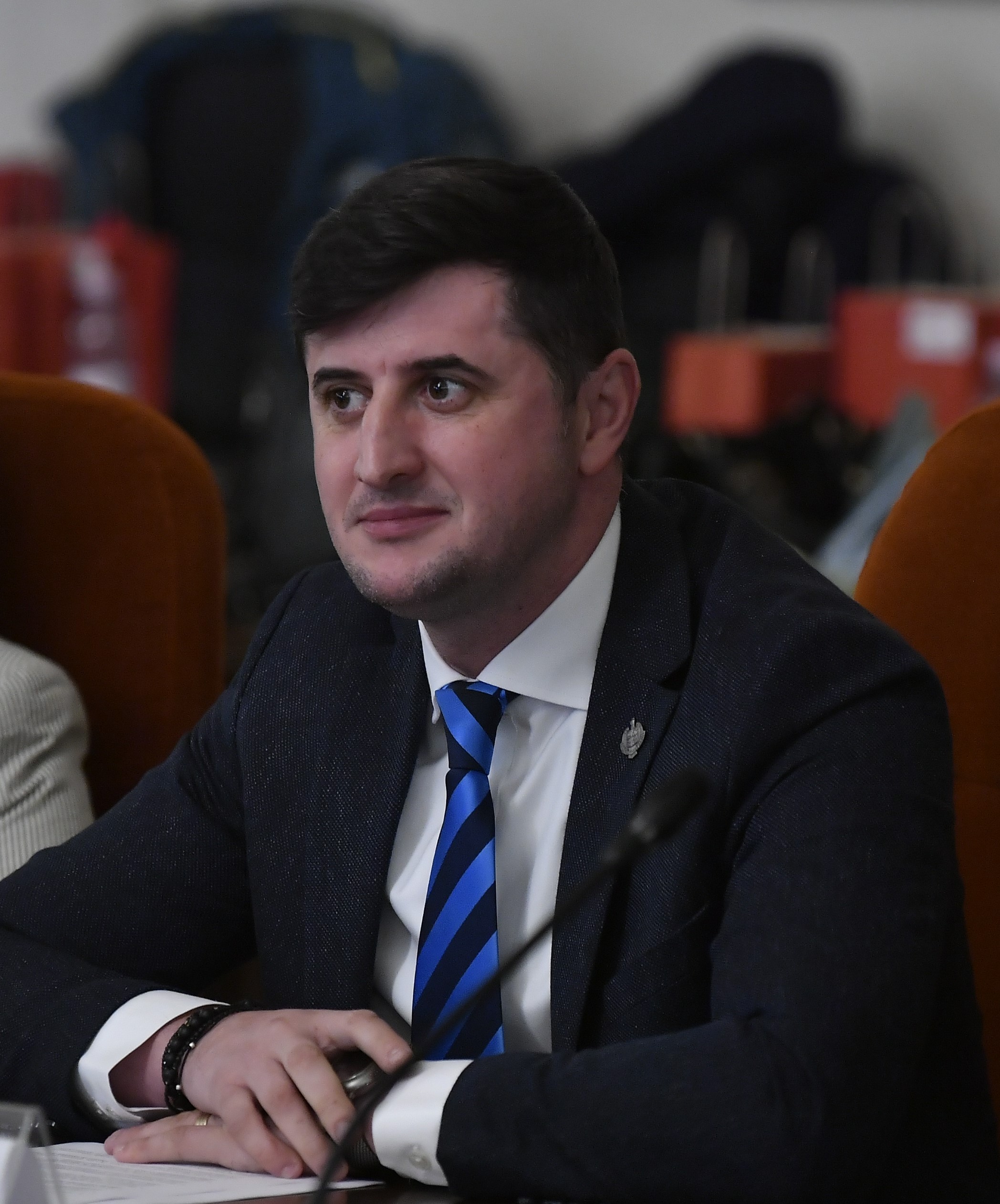 Lucian Rusu: România trebuie să treacă de la plafonarea prețurilor la o energie competitivă