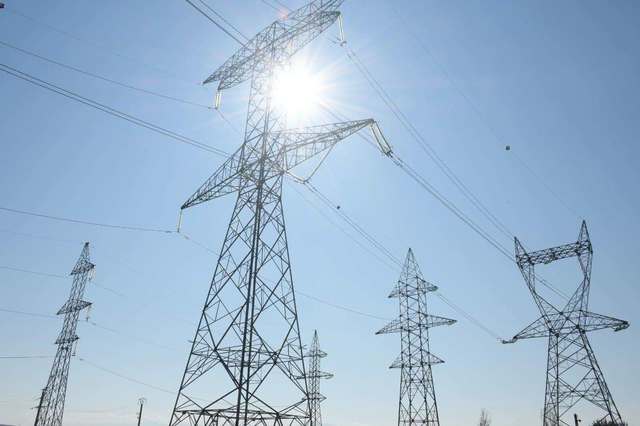 ANRE introduce sistem de evaluare prin culori pentru furnizorii de energie: de la roșu la verde