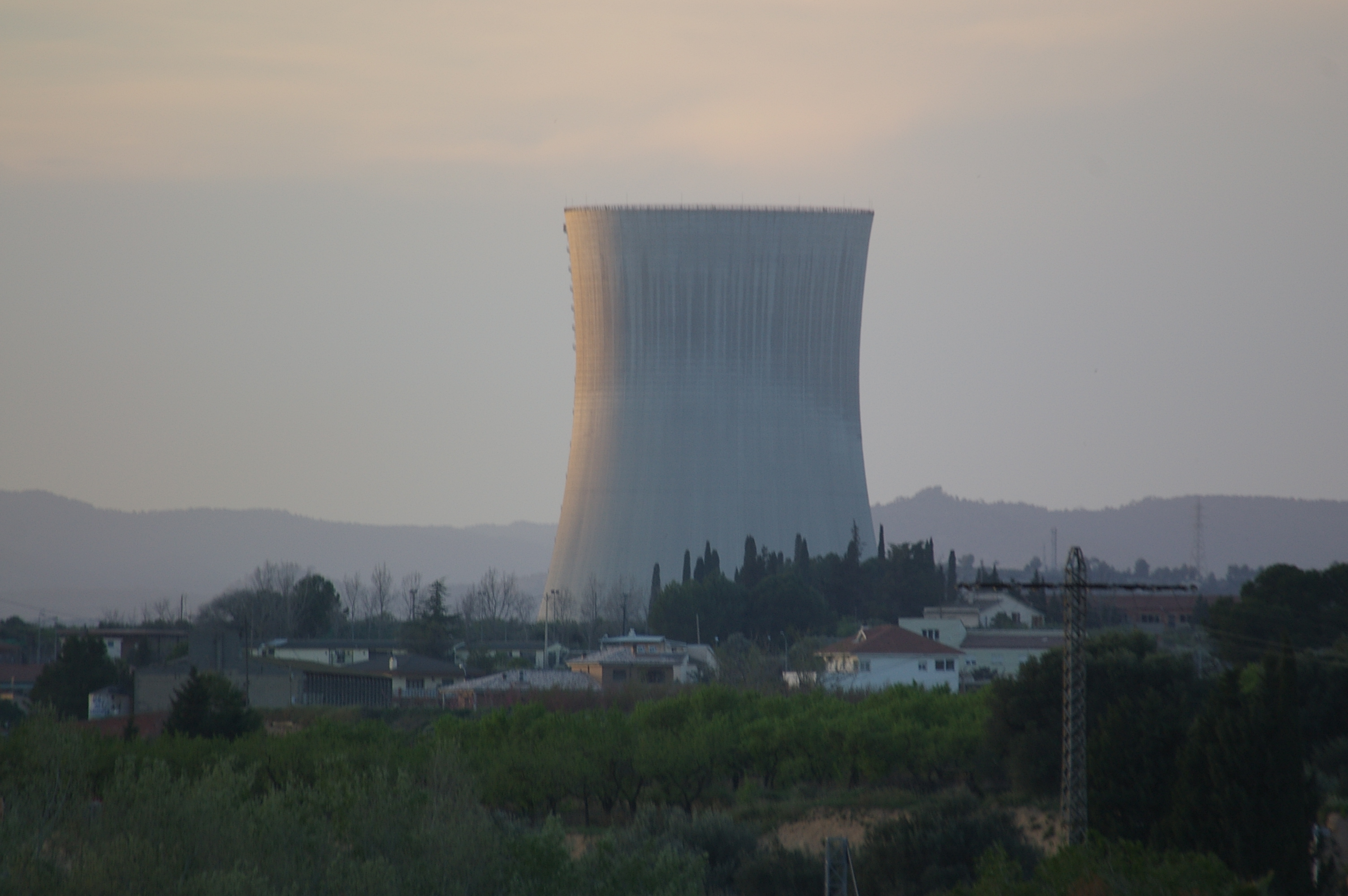 Riscul creșterii prețurilor la energie: Reactorul 6 de la Kozlodui intră în revizie anuală