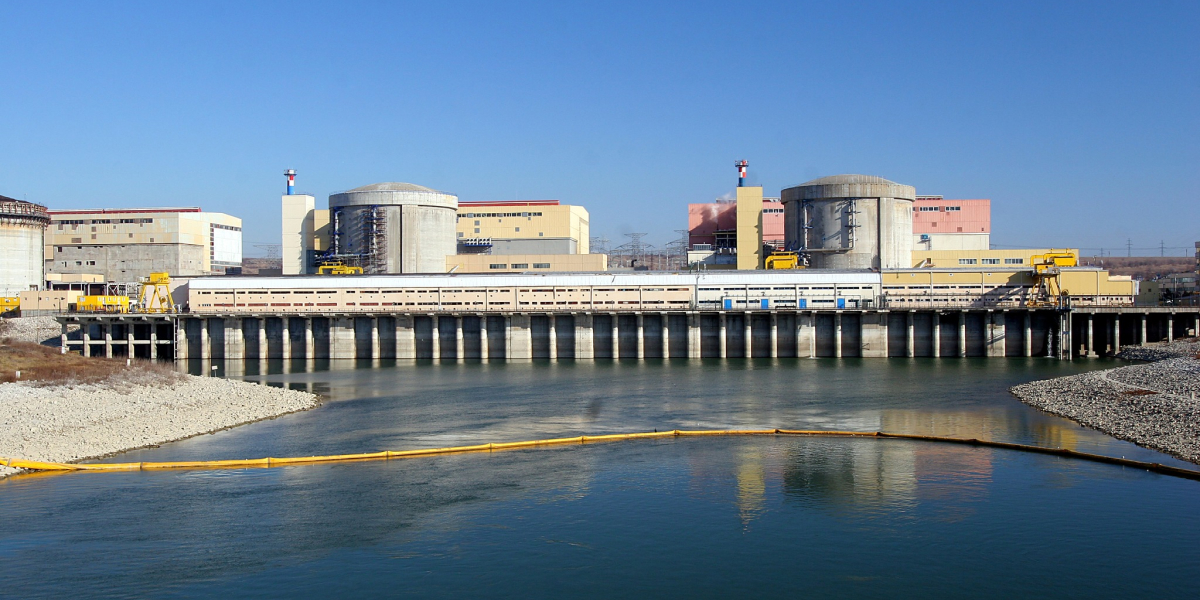 Reactoarele de la Cernavodă rămân oprite din cauza debitului scăzut al Dunării. Nuclearelectrica oferă detalii