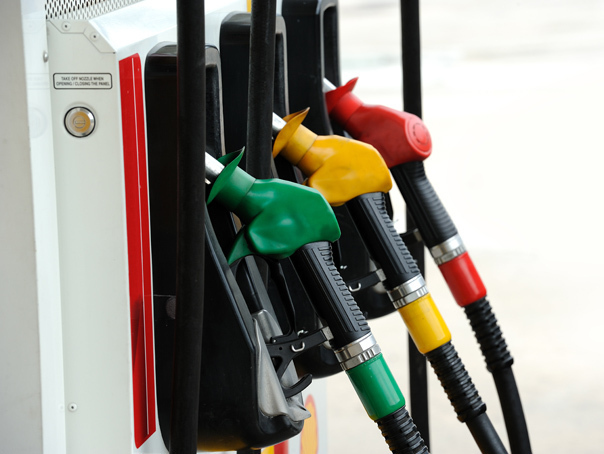 Prețul petrolului Brent depășește pragul de 106 dolari pe baril pe fondul tensiunilor geopolitice